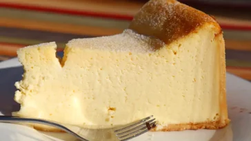 Ultracremiger Käsekuchen / Quarkkuchen ohne Boden Rezept