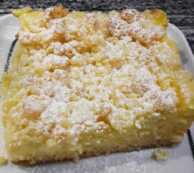 Versunkener Streuselkuchen mit Vanillepudding Rezept