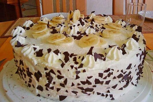 Banana Split Traum Rezept: raffinierte Torte mit Schokoladen und ...