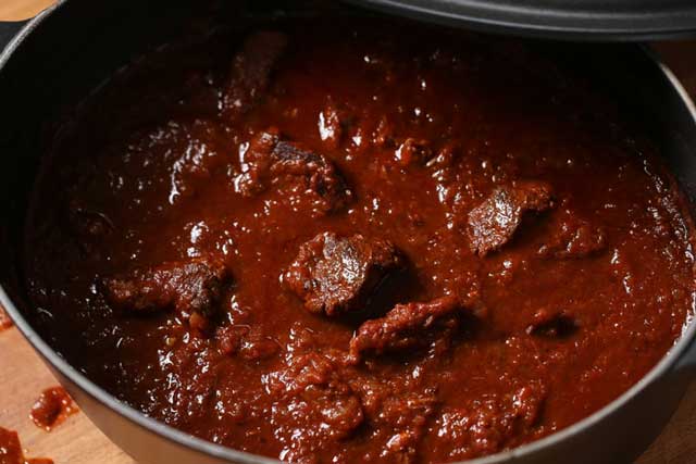 Gulasch aus dem Backofen Rezept