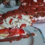Lecker Maulwurfkuchen mit Erdbeeren Rezept
