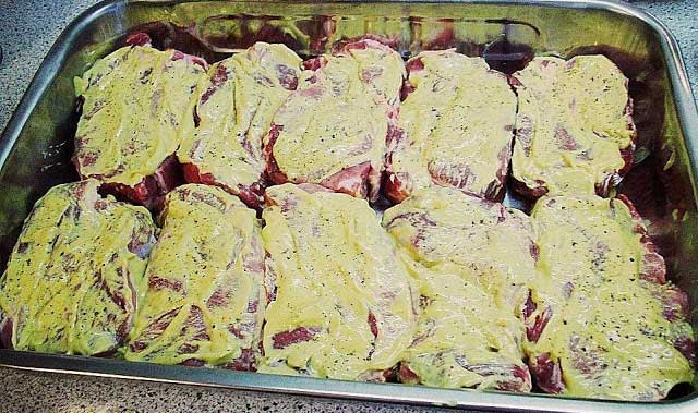 Nackensteaks in Senfsauce Rezept