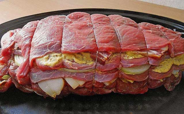 Schichtbraten in Senfsauce mit Feta Rezept - Schnelle und Einfache Rezepte