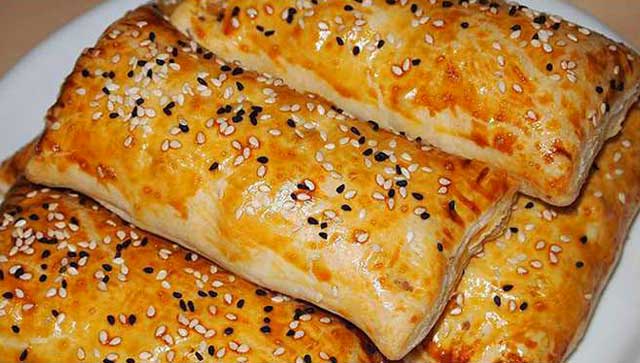 Blätterteig mit Gyrosfüllung und Feta-Käse Rezept