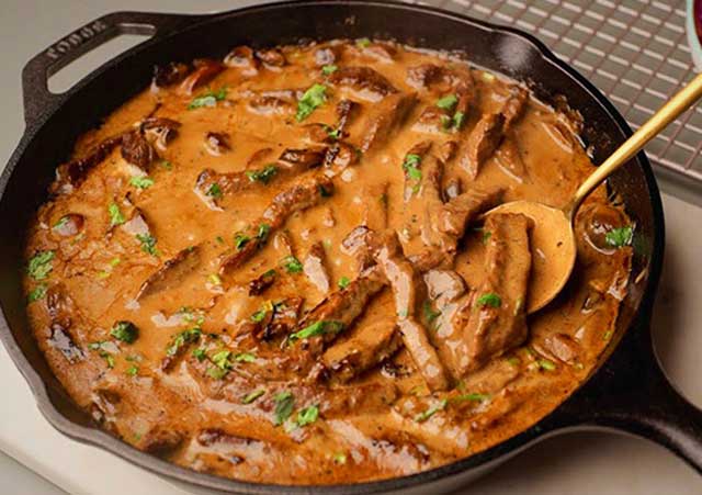 Bœuf Stroganoff mit zartem Rinderfilet Rezept