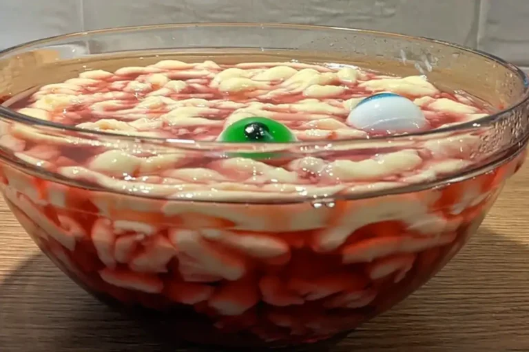 Dracula Pudding Rezept für Ihre Halloween Kinderparty