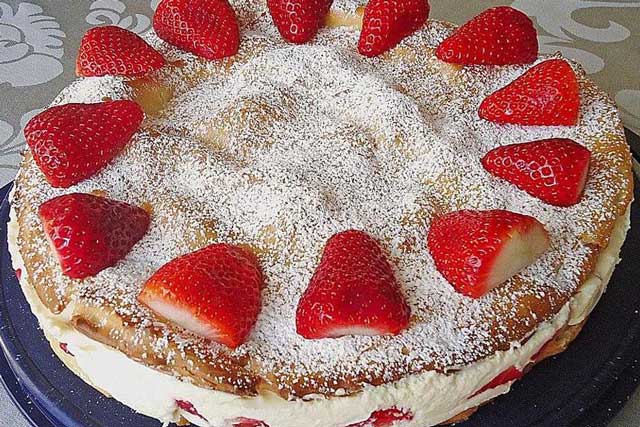 Erdbeer-Flocken-Torte Rezept