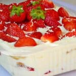 Erdbeer Tiramisu mit Weiße Schokolade Rezept