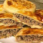 Fladen gefüllt mit Hackfleisch Rezept zum Sattessen!