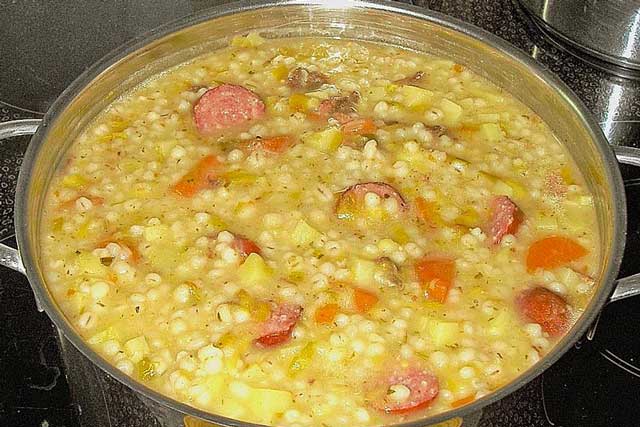 Omis Graupensuppe Rezept