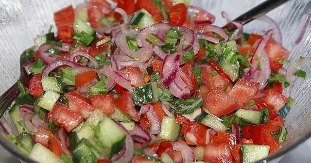 Türkischer Tomatensalat Rezept, super würzig!