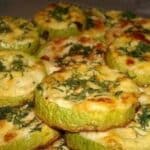 Zucchinischeiben Rezept Mit Knoblauch Und Saurer Sahne Überbacken