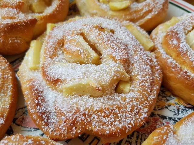 Apfelschnecken mit Zimtzucker Rezept wie aus der Bäckerei