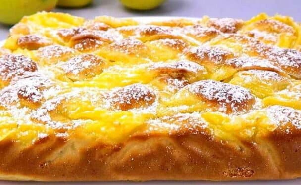 Blitzschneller Apfelkuchen Rezept, der in Ihrem Mund schmilzt ...