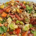 Bunter Salat mit Hack und Käse Rezept