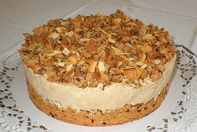 Eiskaffee-Sahne-Torte Rezept