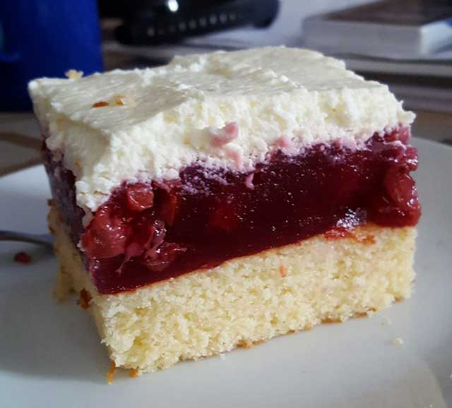 Fanta-Kirsch-Quarksahne-Kuchen Rezept