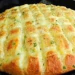 Mozzarella Brot Rezept super knusprig und lecker