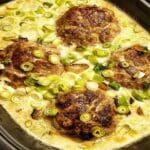 Ofenfrikadellen in Championrahmsosse Rezept