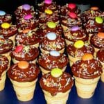 Kleine Kuchen im Waffelbecher Rezept