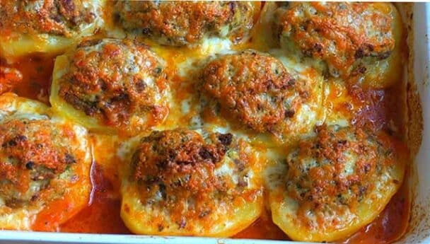 Gefüllte Kartoffeln mit Hackbällche...