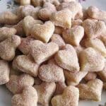 Omas Rahmplätzchen Rezept mit nur 3 Zutaten