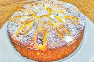 Saftiger Apfelkuchen mit Schmand Rezept