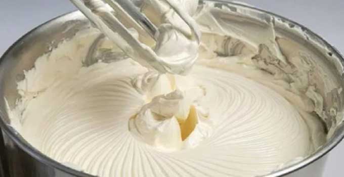 Sanfte Buttercreme Rezept mit schneller Zubereitung