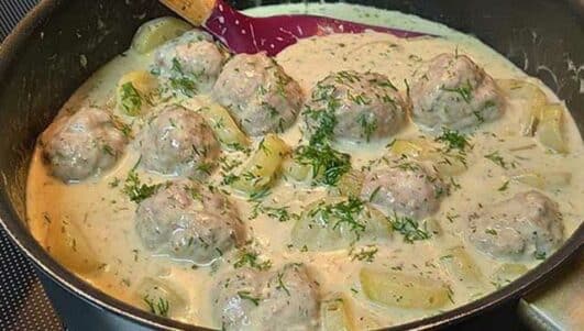 Schmorgurken mit Hackbällchen Rezept - Schnelle und Einfache Rezepte