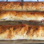 Blätterteig-Rolle mit Käse, Salami und Wurst Rezept