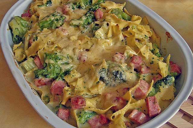 Brokkoli-Kasseler-Auflauf Rezept
