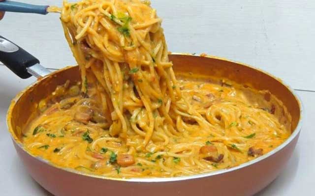 Champignons Spaghetti aus der Pfanne Rezept