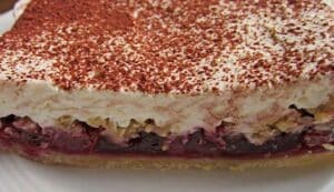 Feuerwehrkuchen Rezept (Kirschkuchen mit Streusel)