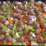 Gemüse mit Hackbällchen Rezept aus dem Backofen in 15 Minuten zubereitet!