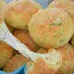 Knoblauch Brötchen Gefüllt Mit Mozzarella Käse Rezept