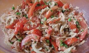 Leichter und leckerer Thunfisch Tomaten Salat Rezept