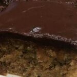 Schneller Nuss-Apfelkuchen mit Schokoglasur Rezept