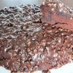 Snickers-Torte Rezept: in 7 Minuten in der Mikrowelle "gebacken"