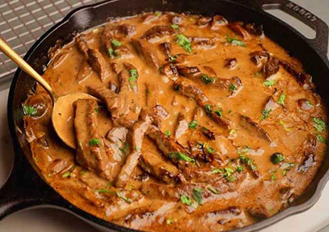 Boeuf Stroganoff es schmeckt köstlich Rezept