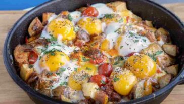 Bratkartoffeln mit Ei und Käse Rezept