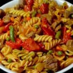 Gebratene Nudeln mit Gemüse und Fleisch Rezept