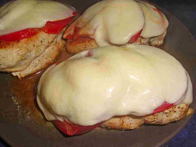 Hähnchenbrustfilet Mit Tomate Und Mozzarella Überbacken Rezept