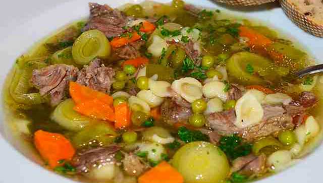 Rindfleischeintopf Rezept wie Oma es immer gekocht hat - Schnelle und ...