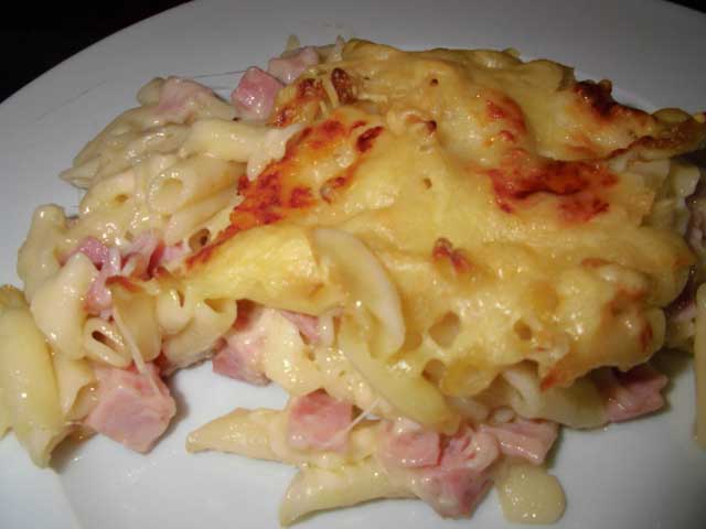 Schinkennudeln Mit Dreierlei Käse Rezept