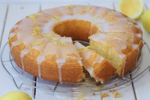 Zitronen-Buttermilch Kuchen Rezept
