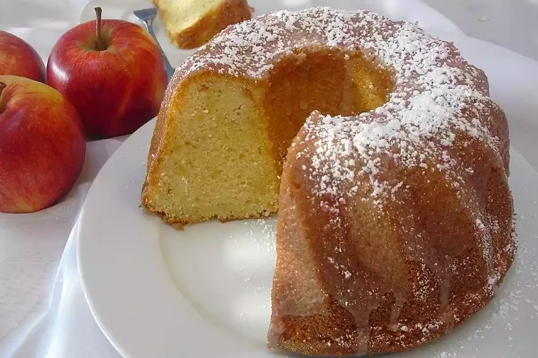 Apfel-Eierlikör Kuchen: schneller Rührkuchen Rezept Zu Ostern