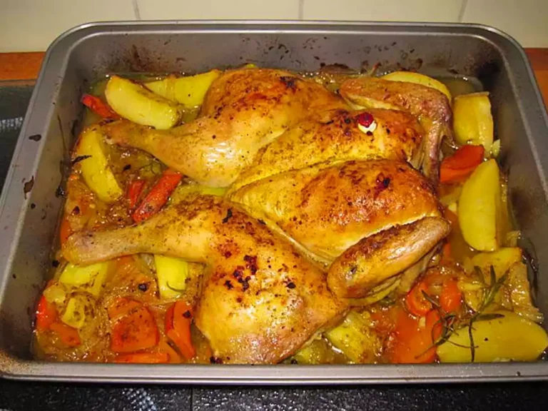 Arabisches Zitronen Knoblauch Huhn Mit Kartoffeln Und Zwiebeln Rezept