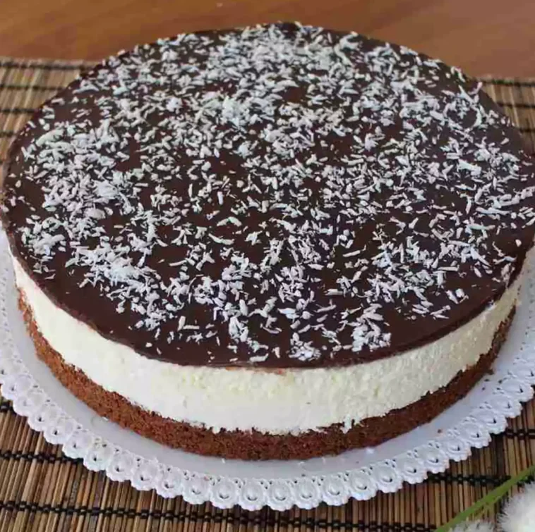 Bananen-Amaretto-Torte Mit Quark-Creme Rezept