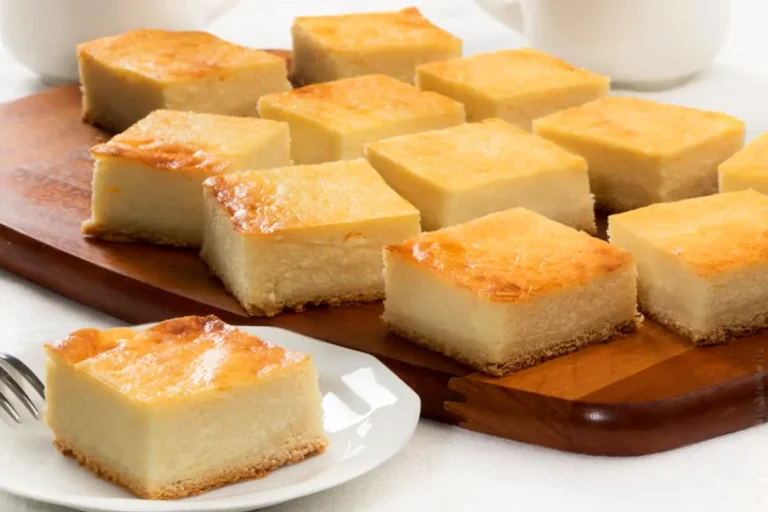 Blitzschneller Rahmkuchen vom Blech Rezept