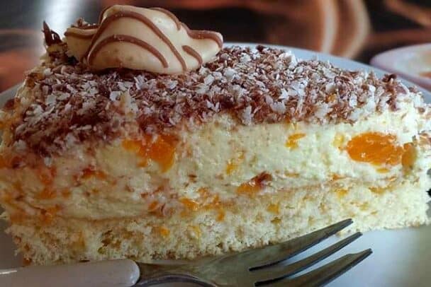 Quarkkuchen vom Blech mit Früchten rezept - Schnelle und Einfache Rezepte